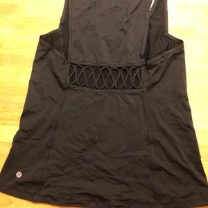 Lululemon tank top with cutout in back